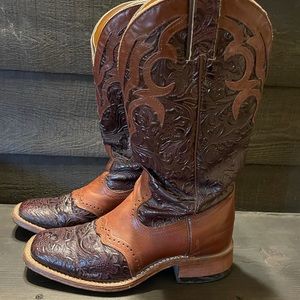 Boulet square toe boots 6.5 C